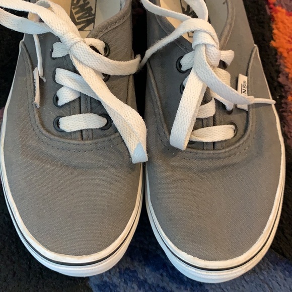 Vans Authentic Classic Kid’s size 2.5Y Pewter Gray - Picture 7 of 8